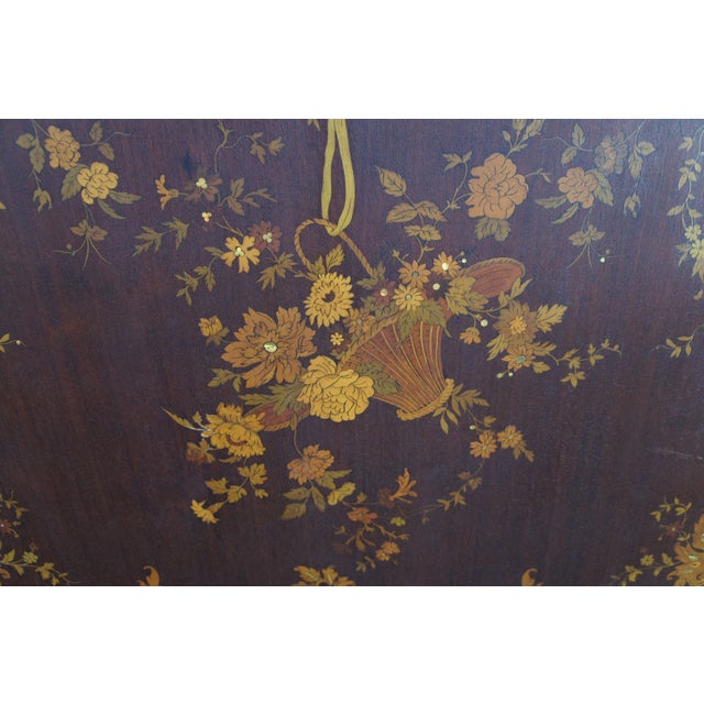 Late 19th Century Exquisite Pair of Rj Horner Attributed French Rococo Mahogany Marquetry Inlaid Twin Beds For Sale - Image 5 of 18