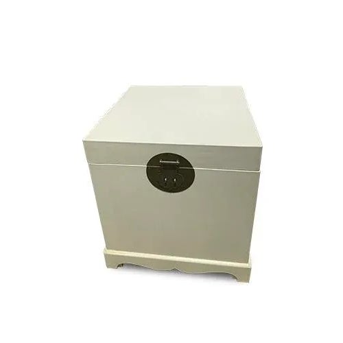 Asian style Square trunk is made out of elm wood. It has 2 handles one on each side and it is easy to carry. No maker...