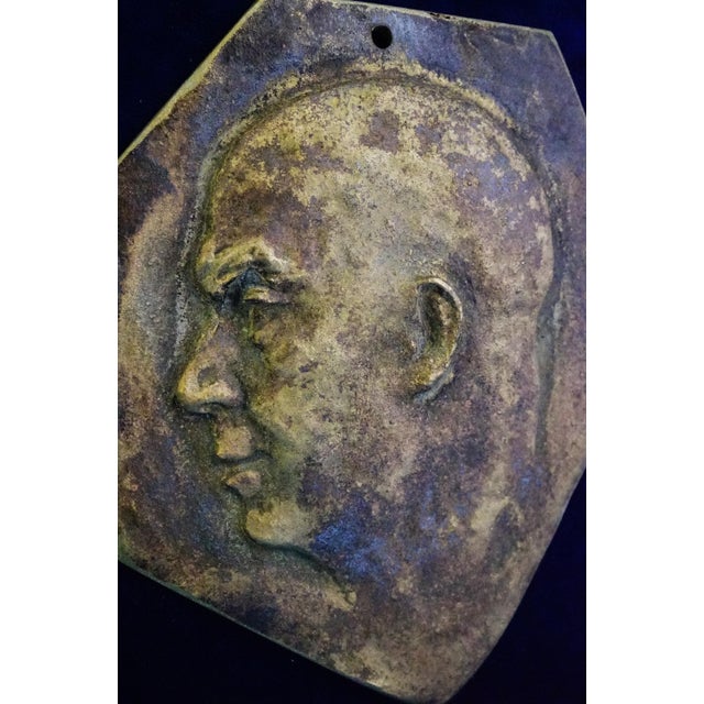 20th Century Gilded Bronze Plaque Sculpture with Bas-Relief Face of Benito Mussolini from Dux For Sale - Image 9 of 18