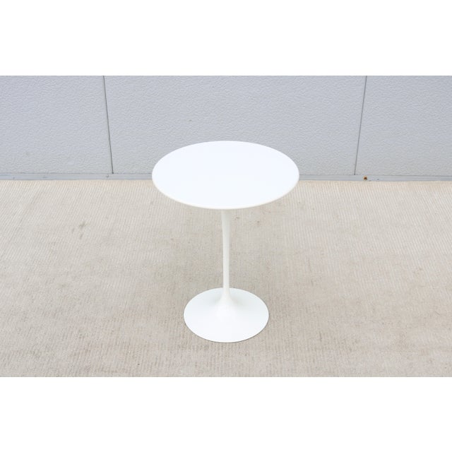 Knoll Mid-Century Modern Eero Saarinen for Knoll 16" Round White Tulip Side Table For Sale - Image 4 of 18