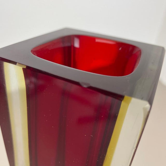 1970s Sommerso Murano Glass Cube Vase attributed to Flavio Poli, Italy, 1970s For Sale - Image 5 of 18