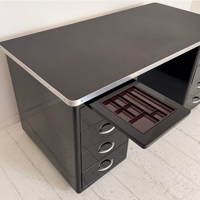 German Bauhaus Writing Desk in Black Lacquered Metal, 1925 For Sale - Image 9 of 18