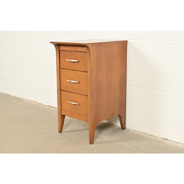 John Van Koert for Drexel Profile Walnut Bachelor Chest or Nightstand, Circa 1960s For Sale - Image 15 of 15