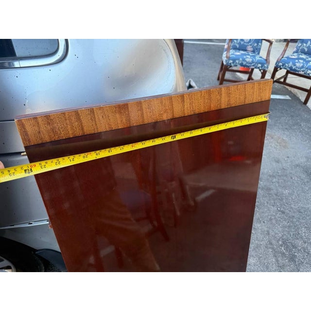 Late 20th Century Ethan Allen Inlaid Mahogany Pedestal Base Dining Table With Leaves For Sale - Image 13 of 18