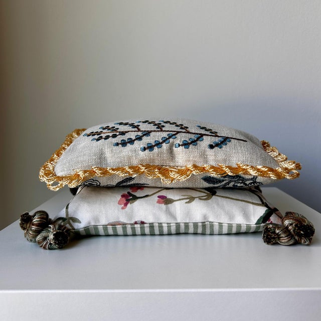 Cole & Son, Sanderson, GPP & J Baker, Chelsea Textiles Lavender-Filled Decorative Pillows - Collection of 2 Large For Sale - Image 10 of 10