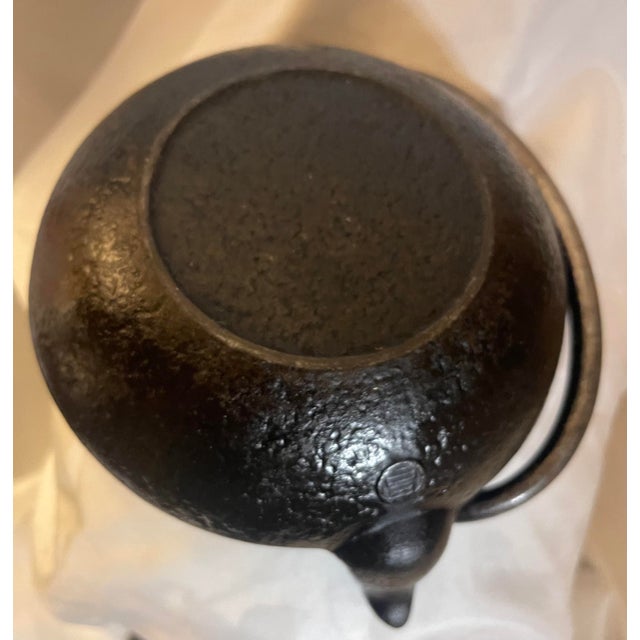 Metal Early 20th Century Iwachu Japanese Iron Tea Kettle Tetsubin Nambu Tekki Hobnail Signed For Sale - Image 7 of 12