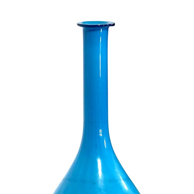 Venini Mid Century Art Glass Vase in Blue and White Cased Quilted Glass For Sale - Image 4 of 9