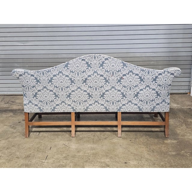 Late 20th Century Kittinger Historic Newport Mahogany Sofa With Blue Silk Damask Fabric For Sale - Image 5 of 8