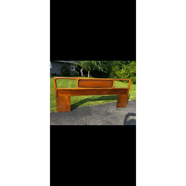 Mid-Century Modern Mid Century Lane King Headboard For Sale - Image 3 of 7