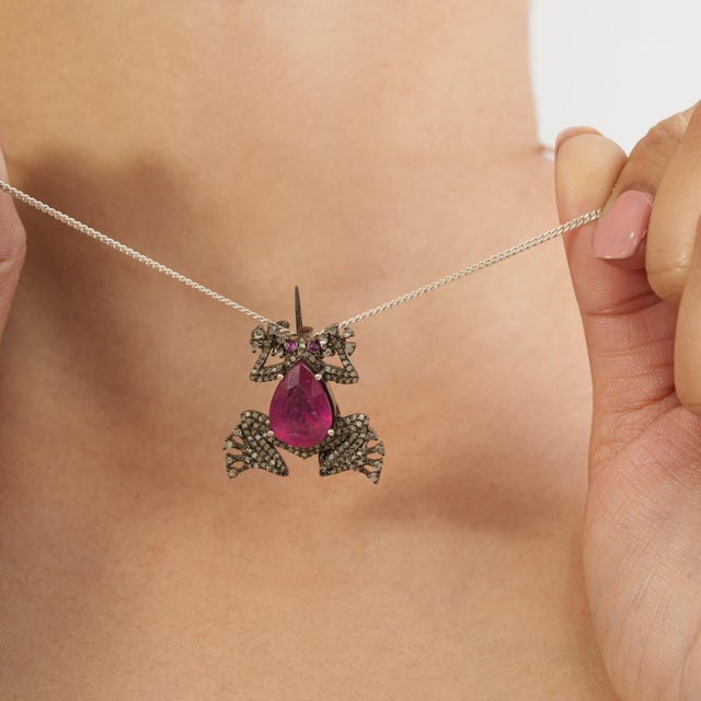 Not Yet Made - Made To Order 1890s Revival Inspired Silver & 3Ct Natural Ruby Diamond Pavé Frog Brooch Pendant For Sale - Image 5 of 14