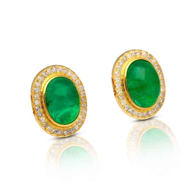 Art Deco 8.47 Carat Cabochon Emerald and Diamond Halo Stud Earrings - 2 Pieces For Sale - Image 3 of 7