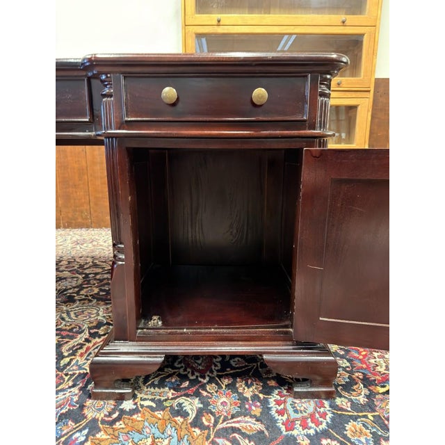English Chesterfield Desk in Teak For Sale - Image 15 of 18