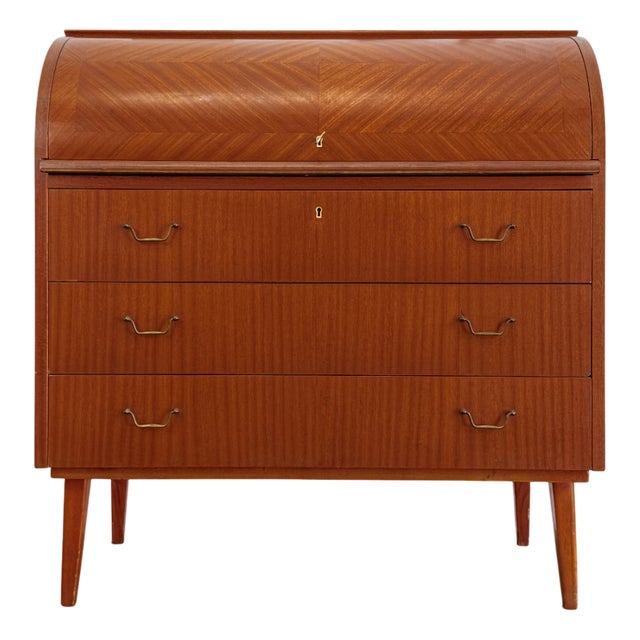 Danish Round Desk, 1950s For Sale