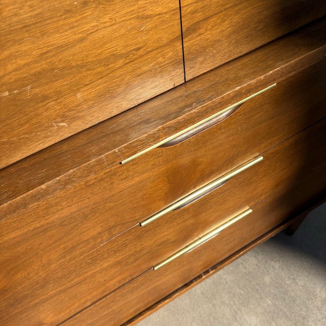Kent Coffey 1960s Kent Coffey Tableau Mid-Century Modern Walnut Highboy Dresser For Sale - Image 4 of 12