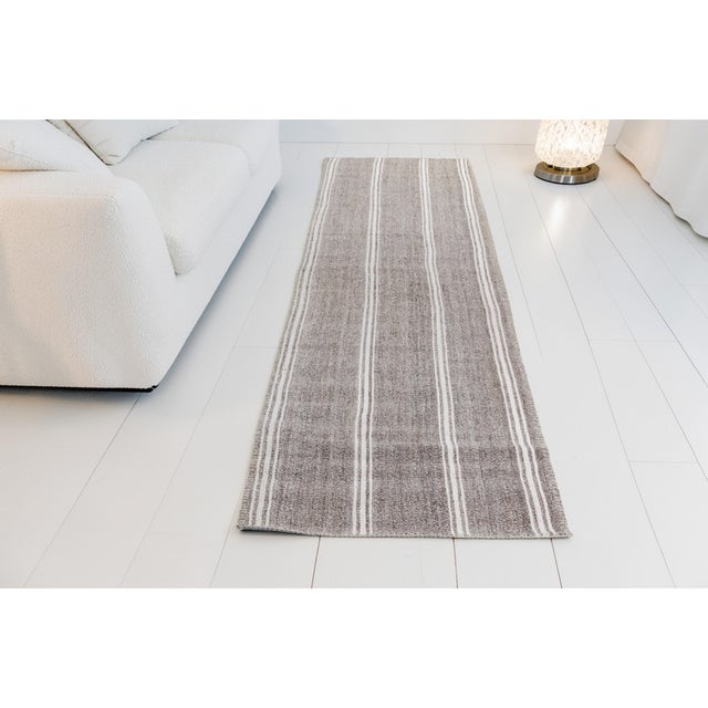 1950s Mid 20th Century Natural Handmade Anatolian Kilim Runner For Sale - Image 5 of 7