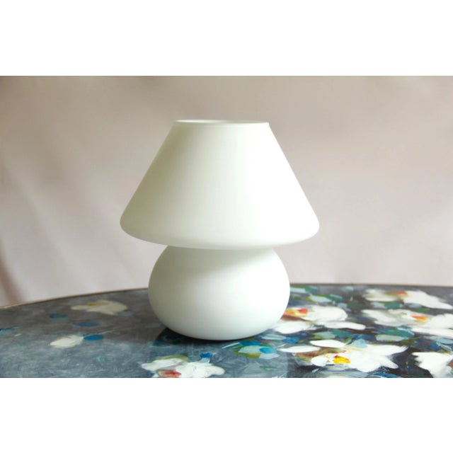 Mid-Century Modern Italian Murano Glass Mushroom Table Lamp, 1981 For Sale - Image 3 of 7