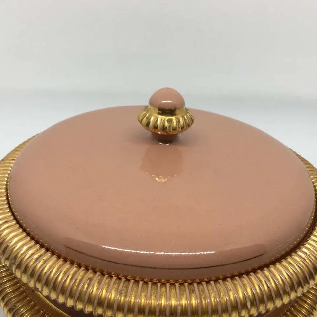 Pink and gold ceramic box made in Italy in the 1950s, good conditions overall, signs of the time.