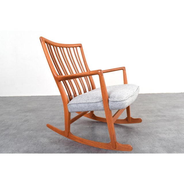 Oak Ml33 Rocking Chair by Hans J. Wegner for A/S Mikael Laursen, 1950s For Sale - Image 13 of 18