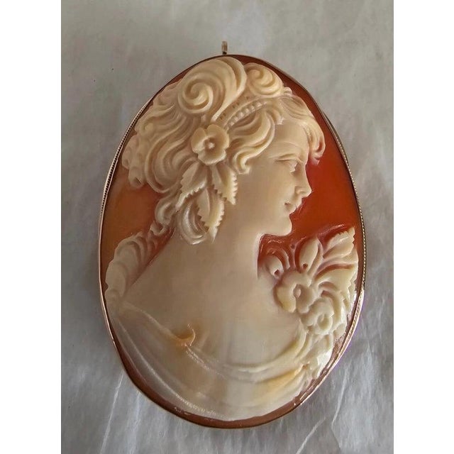 Italian Neapolitan Gold-Carved Shell Cameo Brooch Pendant, 1988 For Sale - Image 11 of 17