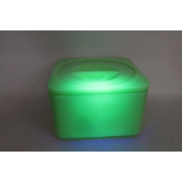 Jeanette Poinsetta Jadeite Refrigerator Dish With Lid 1930s Uranium Glass 4753b For Sale - Image 15 of 18