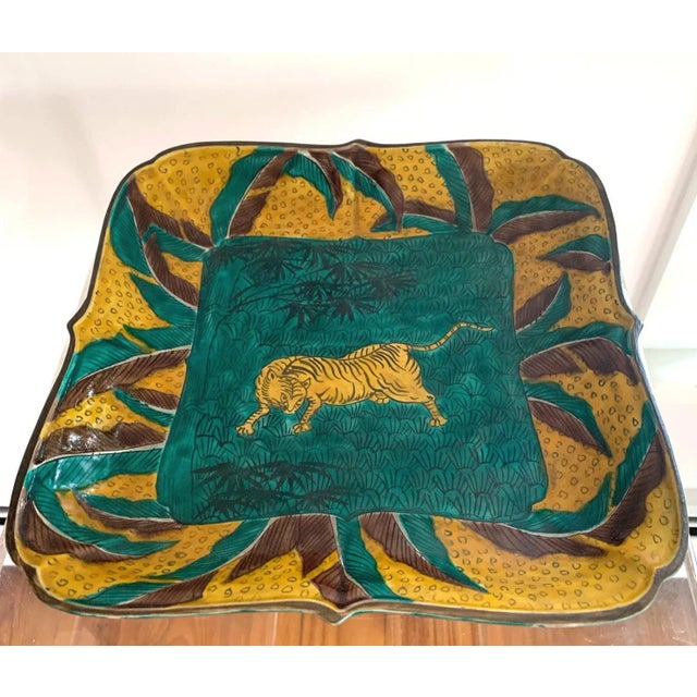 Japonisme Japanese Yoshidaya Saiko Kutani Ceramic Dish For Sale - Image 3 of 11