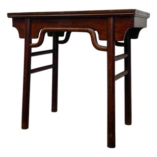 1970s Traditional Chinese Style Dark Wood Console Table With Camel-Hump Apron. For Sale