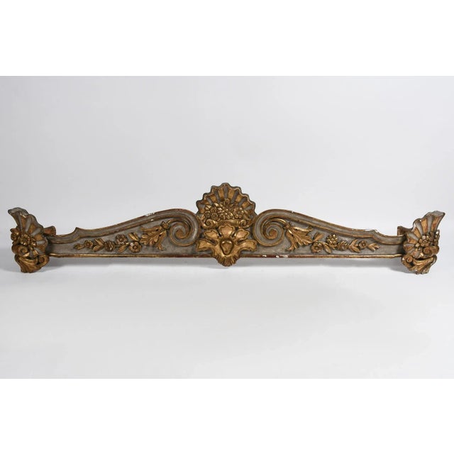 19th Century Italian Parcel Gilt Architectural Pediment For Sale In Tampa - Image 6 of 6