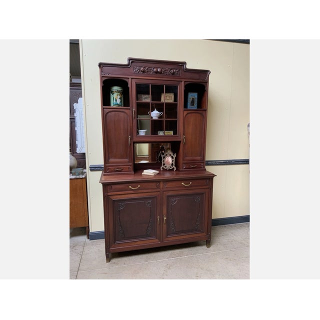 Age: circa 1910 Wood type: solid walnut Condition: very good, meticulously maintained, fully restored original condition...