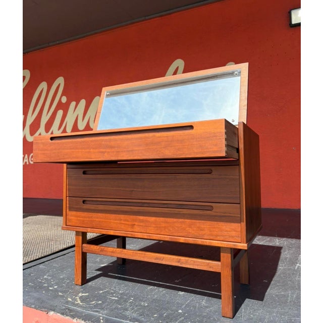 Mid-Century Modern Danish Teak Vanity by Nils Jonsson for HJN Møbler For Sale - Image 3 of 10