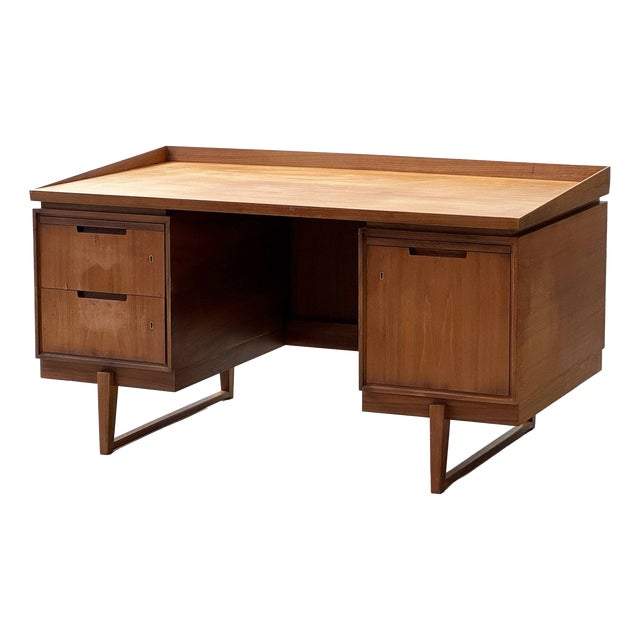Mid-Century Desk in Walnut, 1960s For Sale