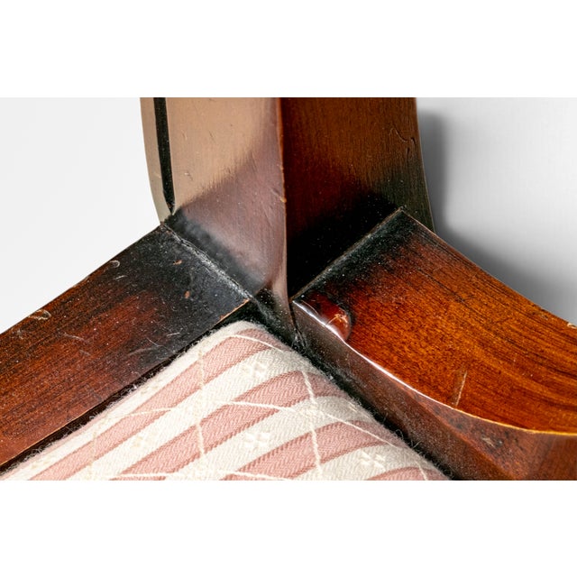 Late 20th Century Queen Anne Style Carved Mahogany Vasiform Splat Side Chair For Sale - Image 10 of 13