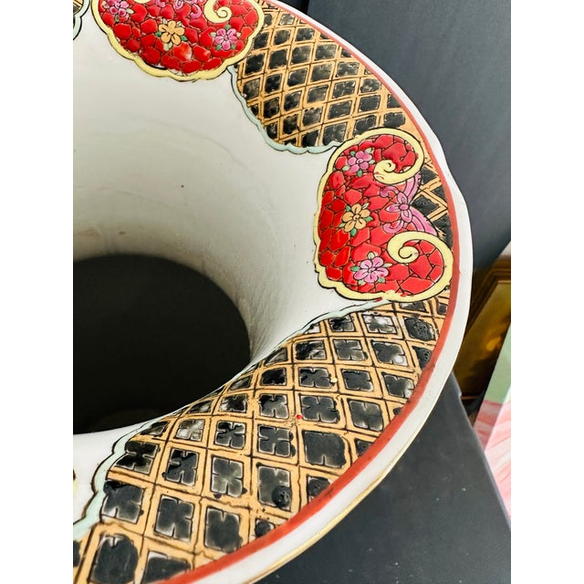 Vibrant Vintage 1970s Chinese Famille Rose Medallion Floor Vase | Chinoiserie Grand Decor With Foo Dog Handles For Sale - Image 13 of 15
