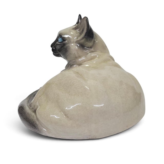 Cream Italian Hand-Glazed Terracotta Siamese Cat Figurine, 9.5", C. 1965–1975 For Sale - Image 8 of 11