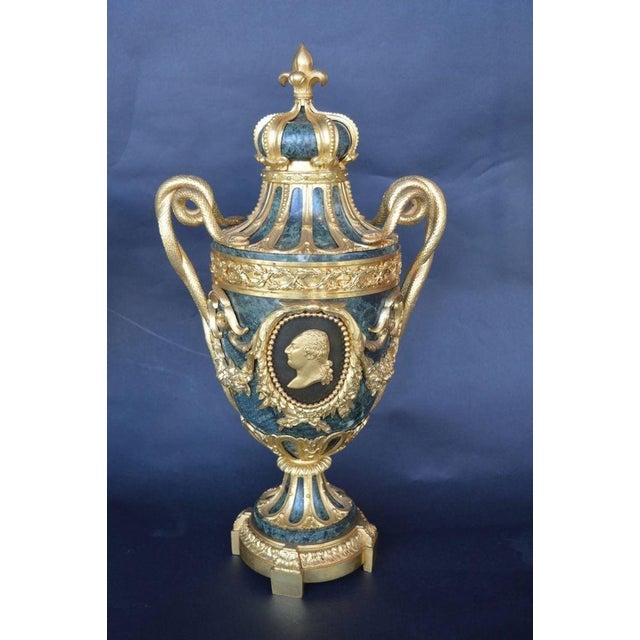 French Pair of French Late 19th Century Bronze and Green Marble Urns For Sale - Image 3 of 8