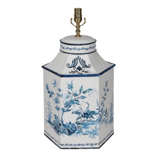 Vintage Hand-Painted British Export French Chinoiserie Tea Caddy Table Lamp in Blue & White For Sale