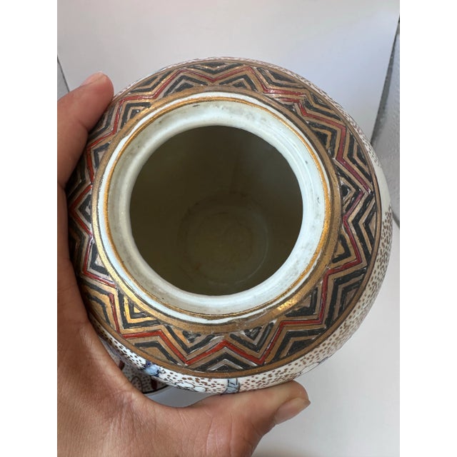 Gold 1970s Hand-Painted Porcelain Vase – Mandarin Ducks & Peonies, Gold Gilt For Sale - Image 8 of 10