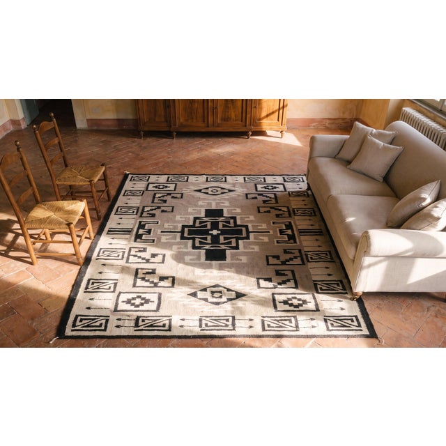 1940s Gray Geometric Mid-20th Century American Navajo Carpet 4' X 5'8'' Flatweave Wool Rug For Sale - Image 10 of 12