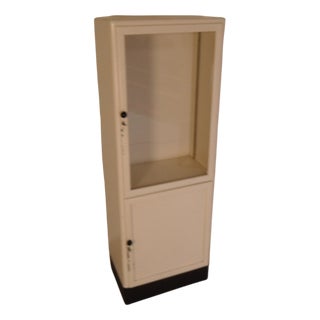 Vintage Metal Medicine Cabinet, 1950s For Sale