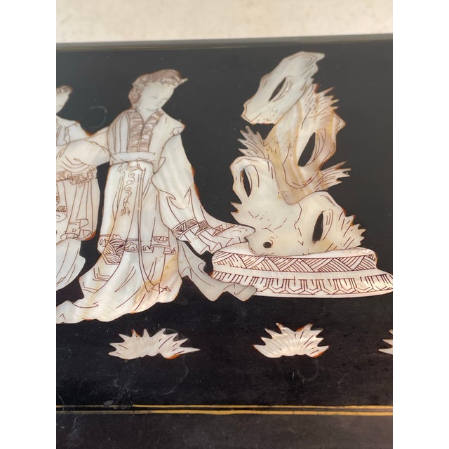 Mid 20th Century Asian Geisha Girl Scene Mother of Pearl Inlaid Black Lacquer Jewelry Box For Sale - Image 6 of 9