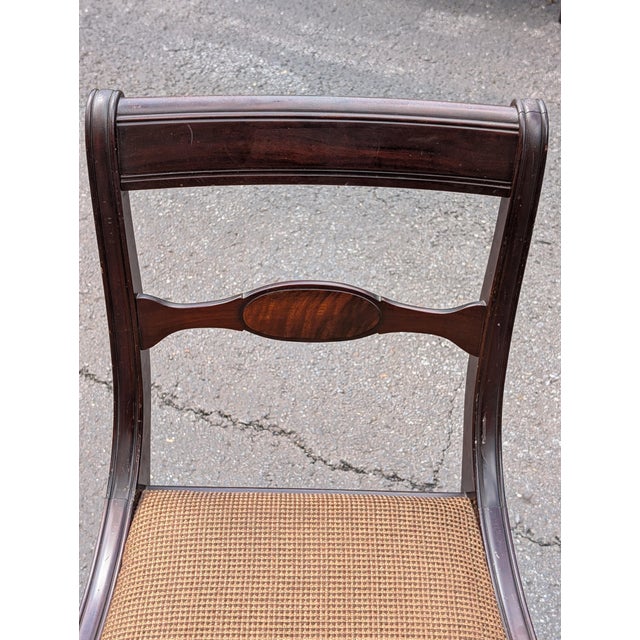 1960s Set of 8 Duncan Phyfe Style Mahogany Dining Chairs Attributed to Pennsylvania House For Sale - Image 10 of 12