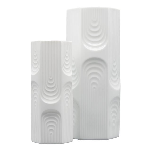 Sculptural Relief Porcelain Vases by Manfred Frey for AK Kaiser, Germany, 1970s, Set of 2 For Sale