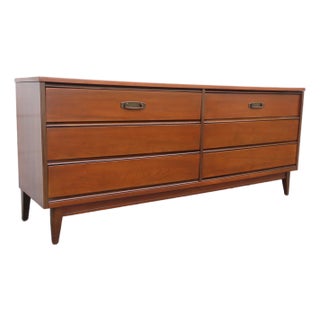 Mid Century Modern Dresser Sideboard Tv Media Console by Bassett 2635 For Sale
