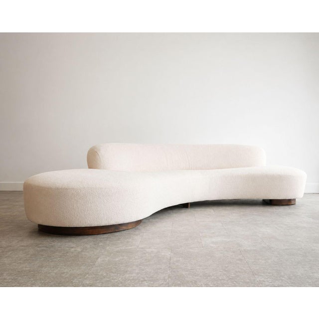 Mid-Century Modern Serpentine Sofa by Vladimir Kagan, Model 150bs For Sale - Image 3 of 10