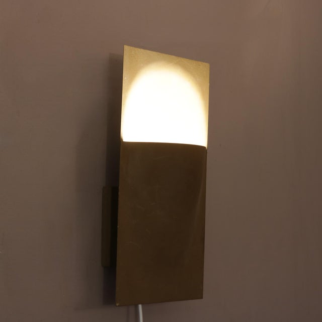 Vintage Balance Wall Lamp in Golden Coloured Metal from Raak Amsterdam, 1970s For Sale - Image 6 of 10