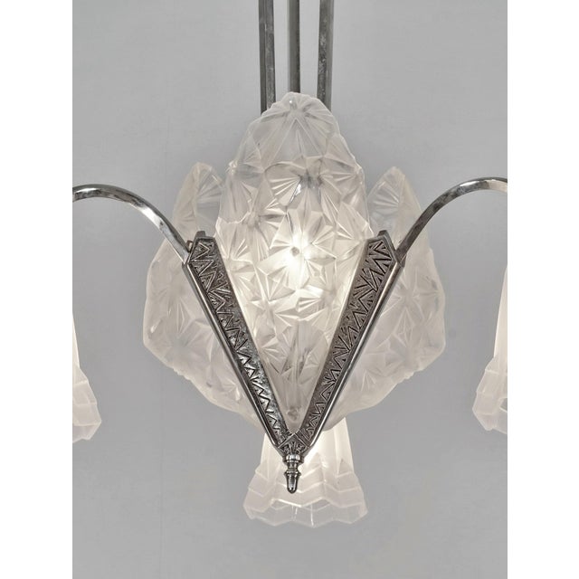 Art Deco Degue French Art Deco Multi-Light Chandelier 1930s - Frosted Glass & Nickeled Bronze For Sale - Image 3 of 14
