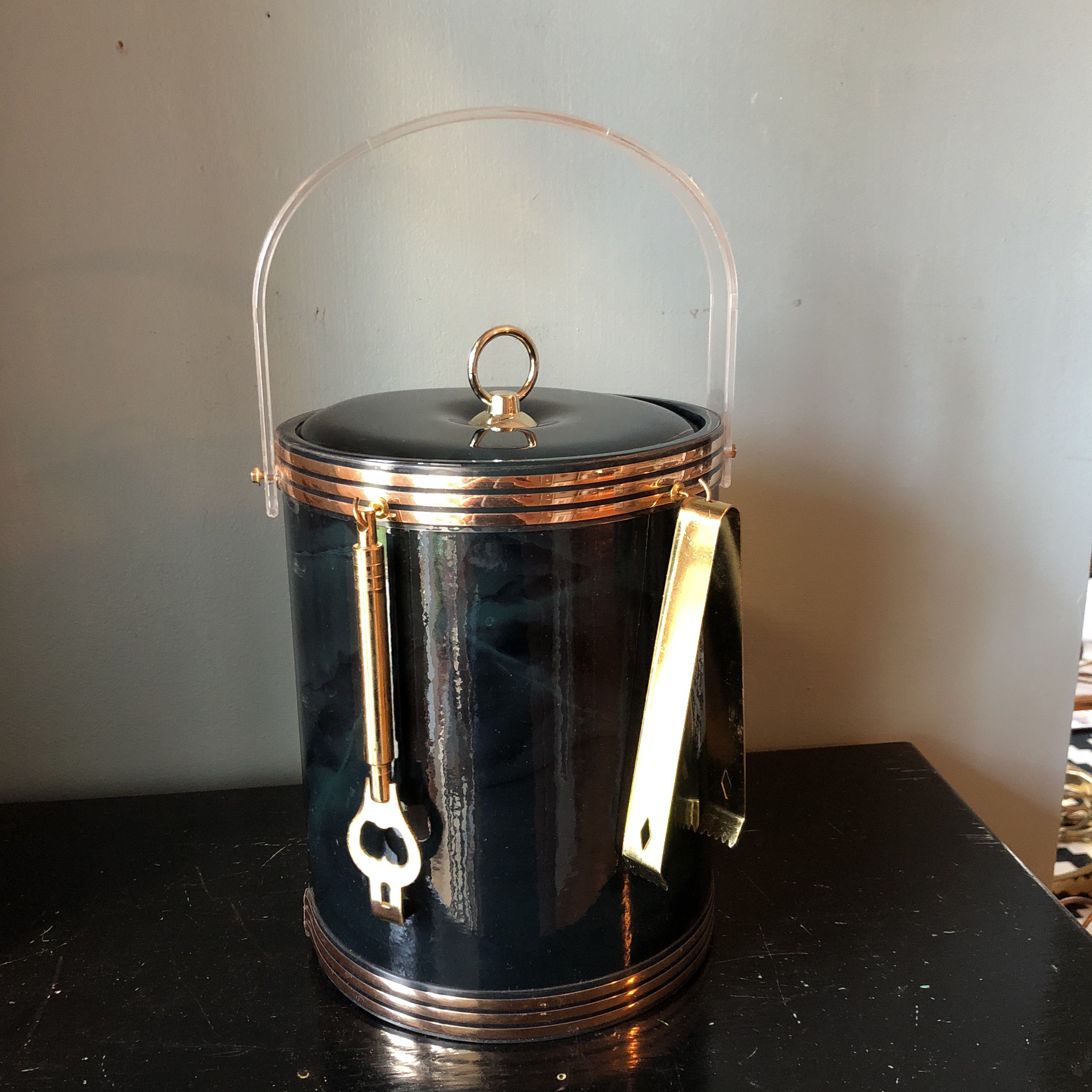 marble champagne bucket