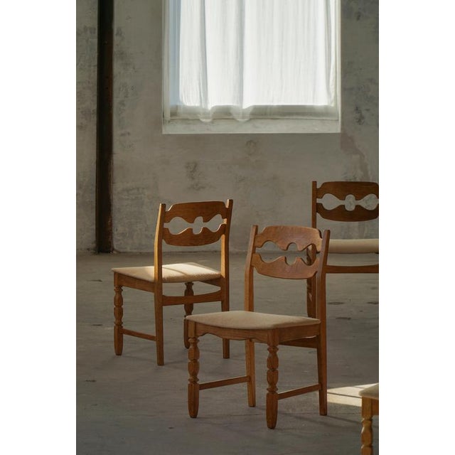 An exceptional set of 6 dining chairs designed by Henning Kjærnulf for Nyrup Møbelfabrik, Denmark, in the 1960s. Known as...