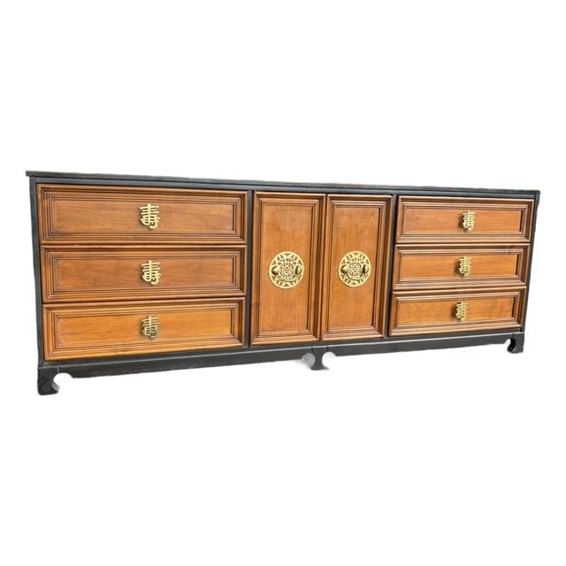 Hollywood Regency Chinoiserie Niner For Sale