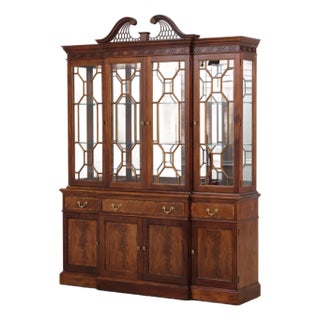 Stickley Mahogany Chippendale Style Breakfront China Cabinet For Sale