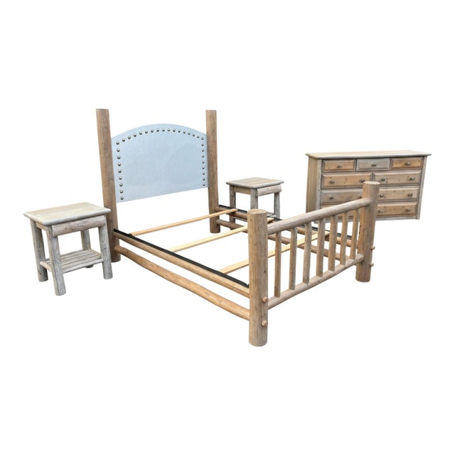 Stunning Bedroom Set, Solid Wood, Intricate Design, Full For Sale